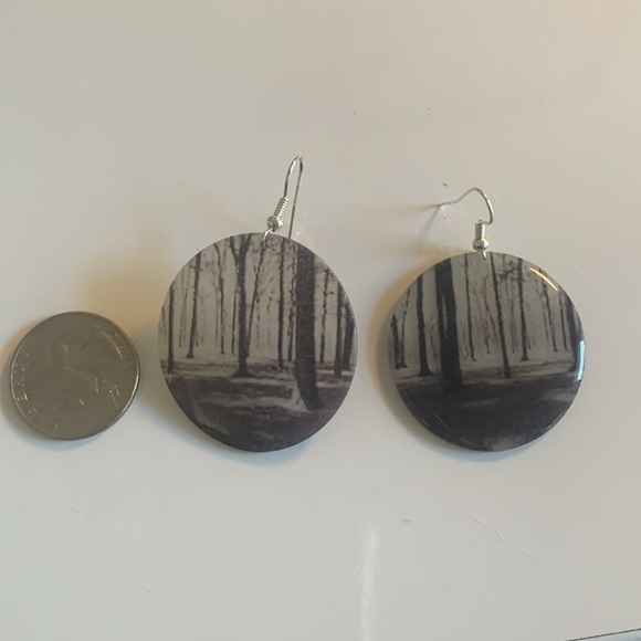Forest scene resin and sterling silver earrings - Picture 5 of 5